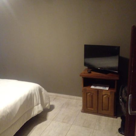 Apart Trelew 1 ภายนอก รูปภาพ
